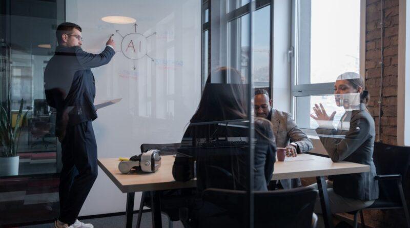 Microsoft 365 datenschutzkonform einführen – Business-Meeting zur Toolstrategie mit Fokus auf kuenstliche Intelligenz und digitale Arbeitsplatzkonzepte